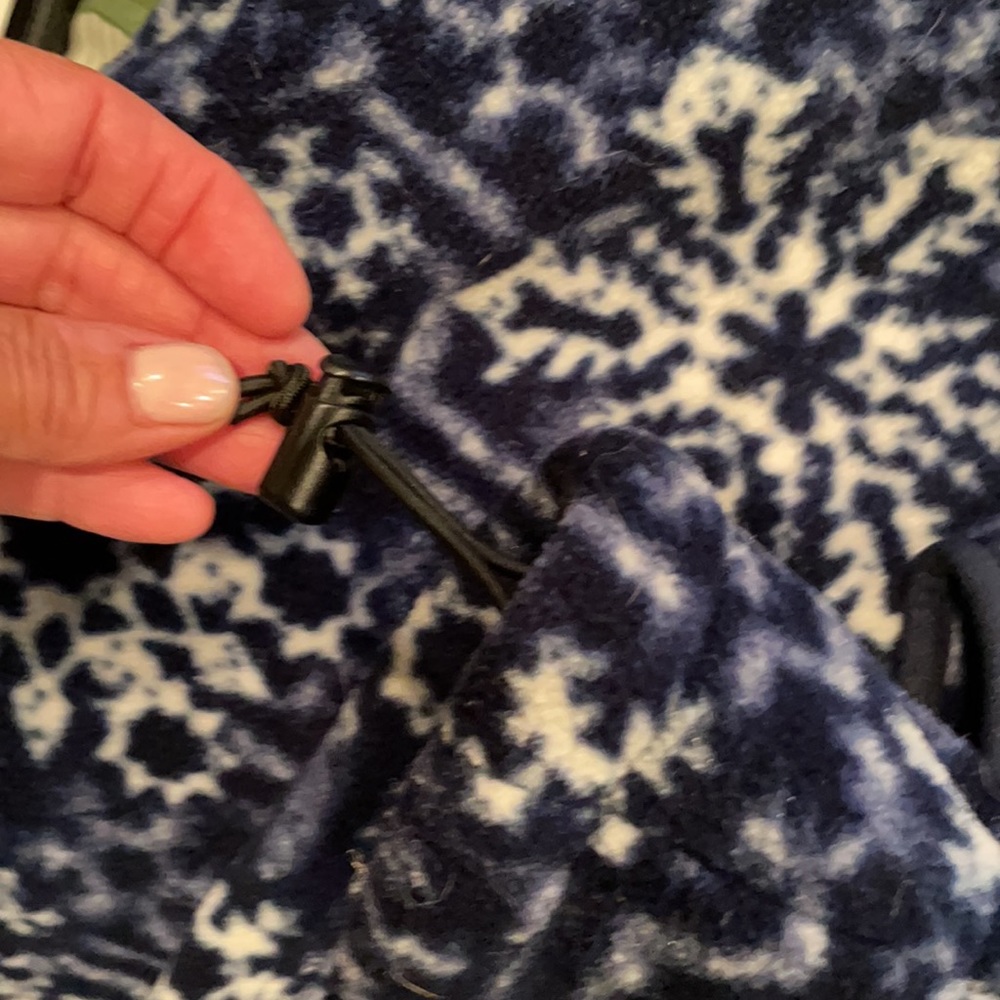 LLbean pullover - Picture 4 of 4